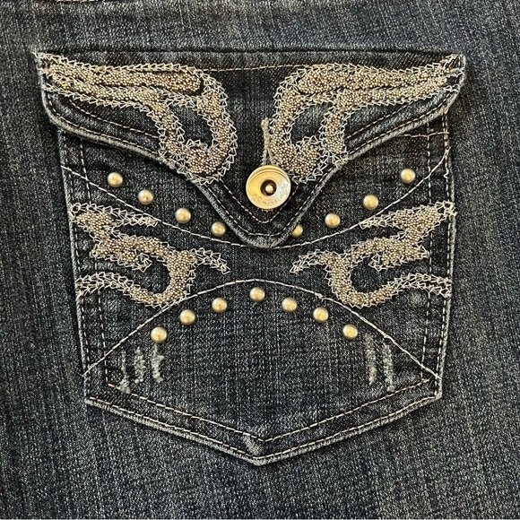 9.8 Women’s Bootcut Jeans with Embroidered Embellishments Size 15 - Picture 6 of 10